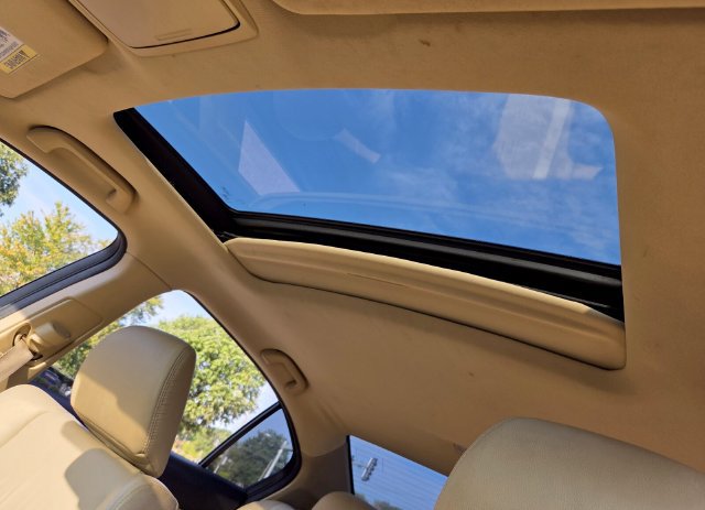 Used 2012 Honda Accord EX-L image 9
