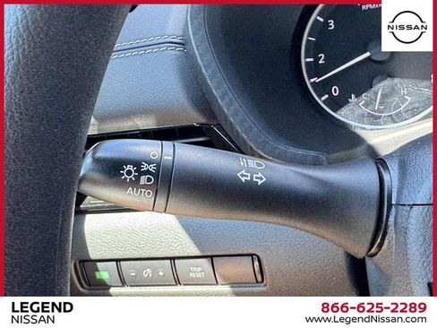 Used 2023 Nissan Sentra SV FWD image 21