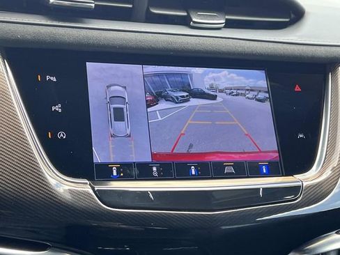 Certified 2025 Cadillac XT6 Sport w/ Platinum Package AWD/4WD image 24