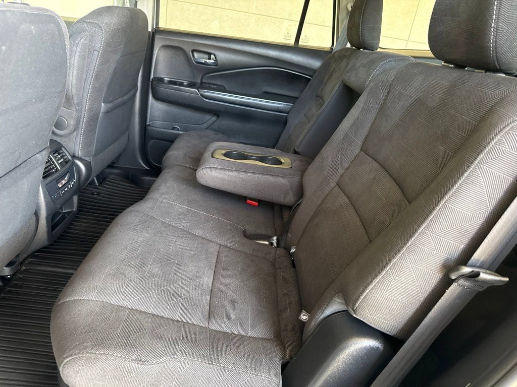 Used 2021 Honda Pilot EX image 20