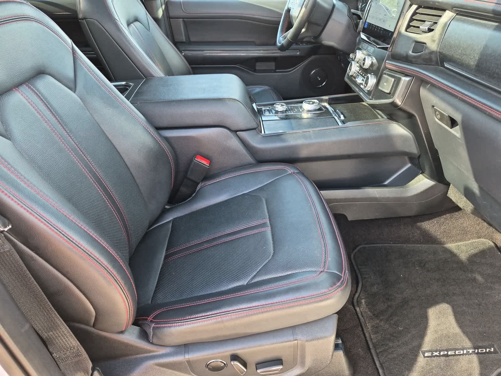 Used 2023 Ford Expedition Max Limited AWD/4WD image 23