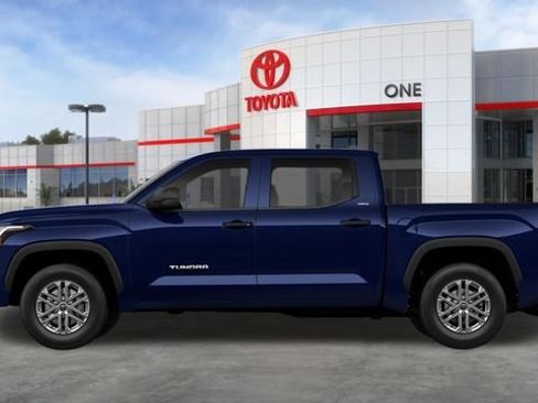 New 2026 Toyota Tundra SR5 w/ SR5 Convenience Package AWD/4WD image 38