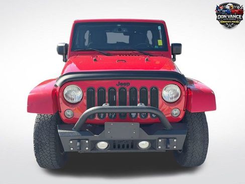 Used 2014 Jeep Wrangler Unlimited Sahara AWD/4WD image 8