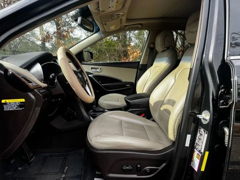 Used 2018 Hyundai Santa Fe Sport image 13