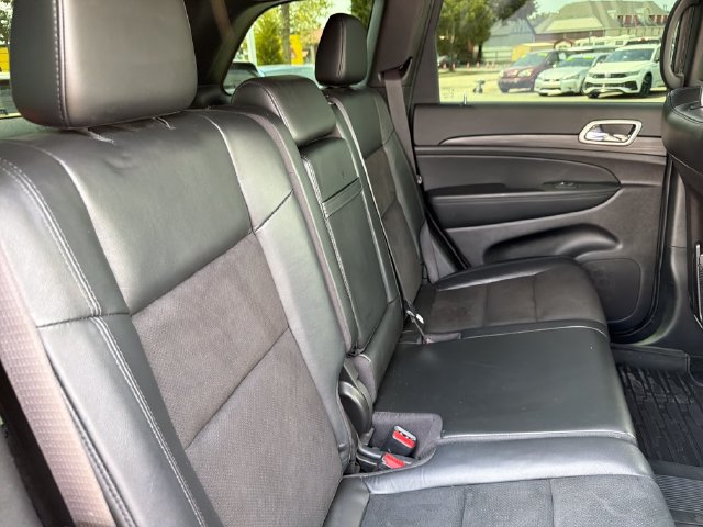 Used 2021 Jeep Grand Cherokee Laredo X AWD/4WD image 28
