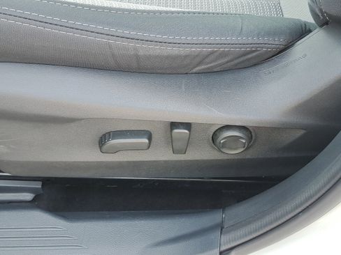 Certified 2025 Subaru Outback Premium image 22