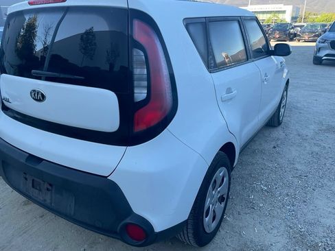 Used 2015 Kia Soul FWD image 10