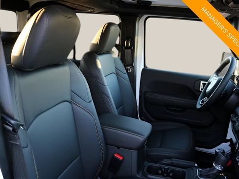 New 2026 Jeep Gladiator Mojave AWD/4WD image 18