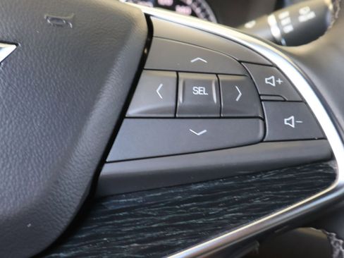 Used 2025 Cadillac XT5 Premium Luxury image 22