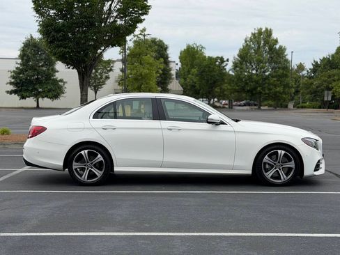 Used 2018 Mercedes-Benz E 300 4MATIC image 8