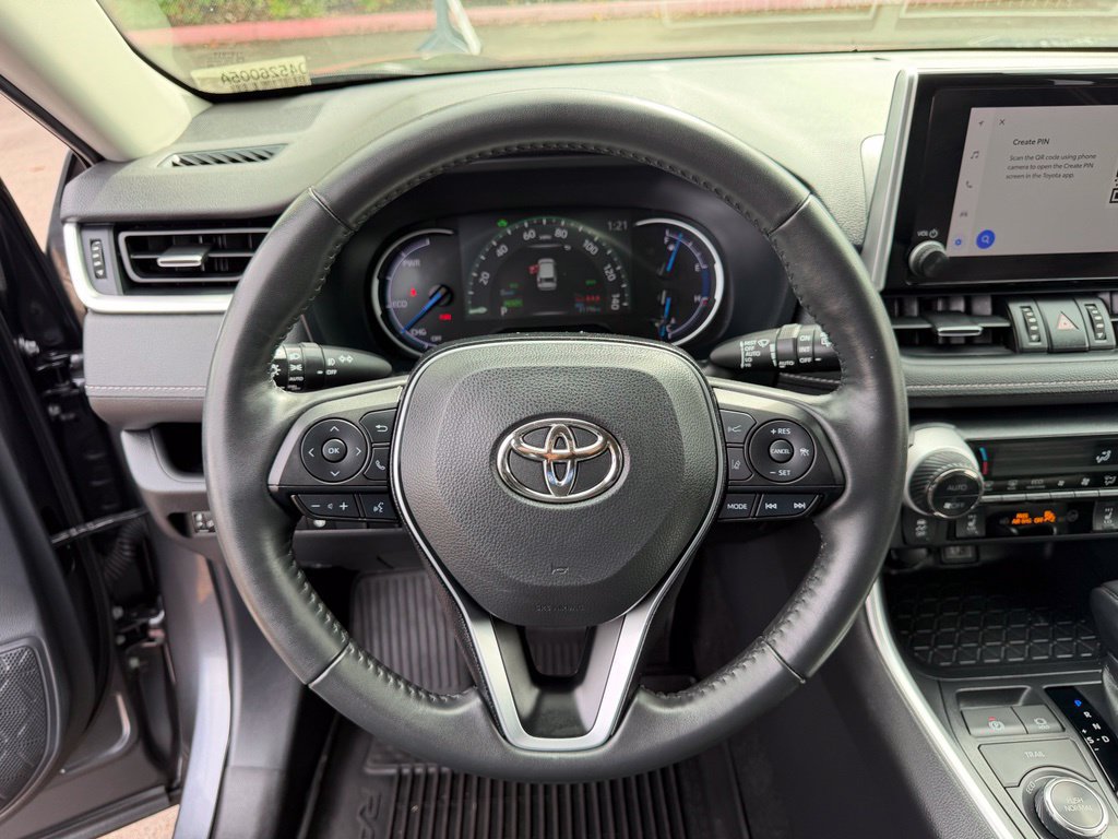 Used 2023 Toyota RAV4 XLE Premium AWD/4WD image 19