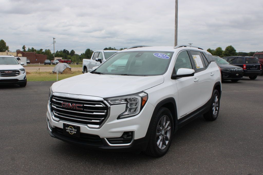 Used 2023 GMC Terrain SLT FWD image 4