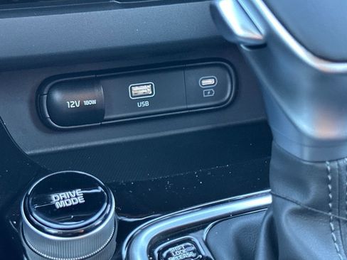 New 2026 Kia Seltos EX image 23