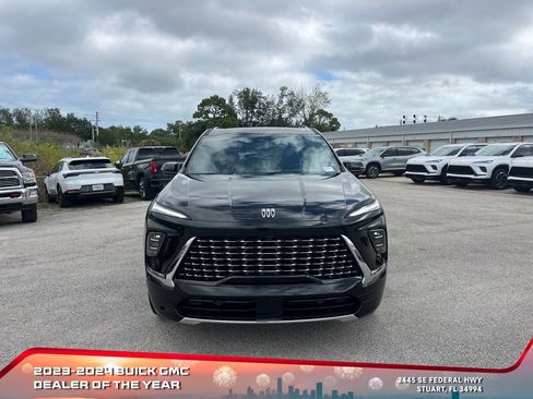 New 2026 Buick Enclave Avenir w/ Super Cruise Package image 3
