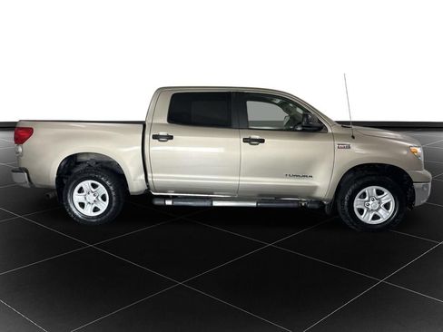 Used 2008 Toyota Tundra 4x4 CrewMax w/ Tow Pkg image 6