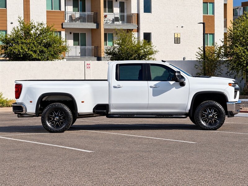 Used 2022 Chevrolet Silverado 3500 LT w/ Convenience Package AWD/4WD image 2