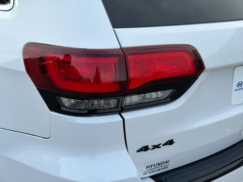 Used 2015 Jeep Grand Cherokee Altitude image 10