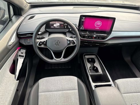 Certified 2023 Volkswagen ID.4 Pro image 8