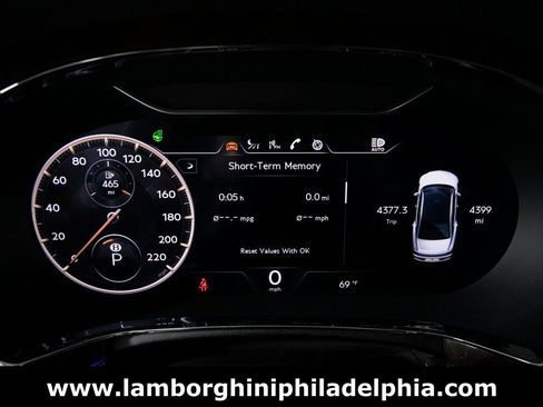 Used 2024 Bentley Flying Spur V8 image 20