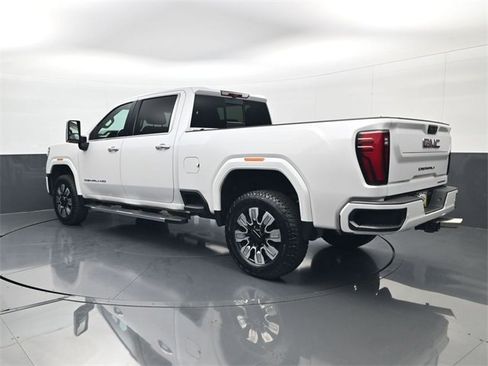 Used 2024 GMC Sierra 2500 Denali w/ Denali Reserve Package image 7
