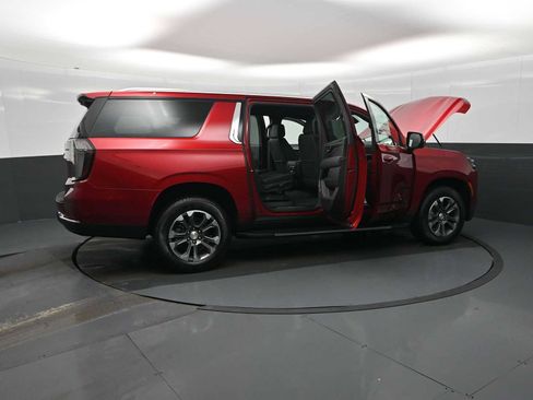 New 2026 Chevrolet Suburban LT w/ Comfort Package image 28