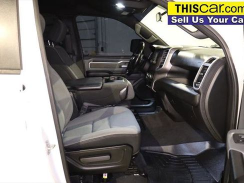 Used 2021 RAM 1500 Big Horn RWD image 32