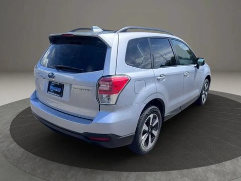 Used 2018 Subaru Forester 2.5i Premium AWD/4WD image 5