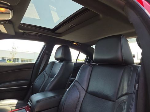 Used 2020 Dodge Charger SXT w/ Leather Interior Group RWD image 26