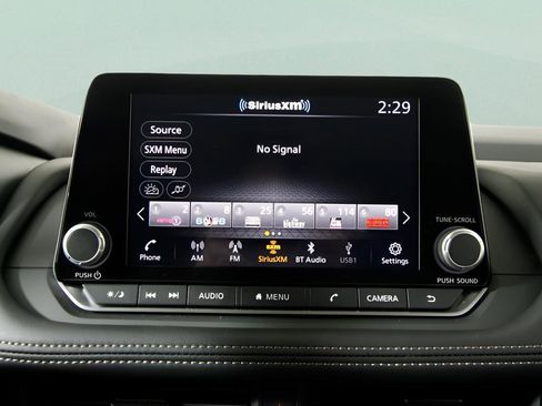 Used 2024 Nissan Rogue S FWD image 23