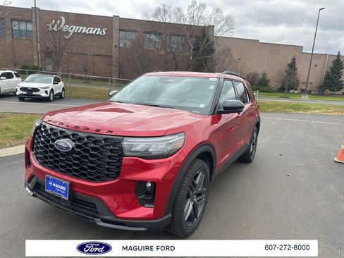New 2026 Ford Explorer ST-Line w/ ST-Line Street Pack image 9