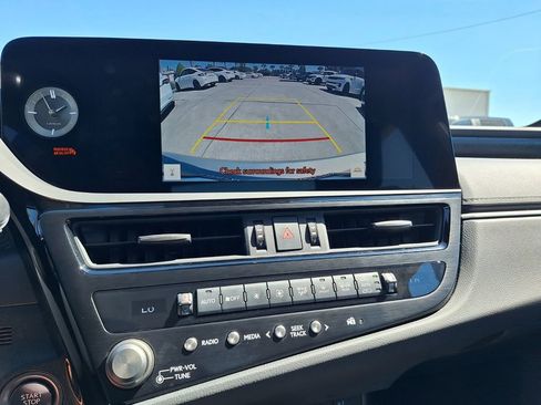 Used 2023 Lexus ES 350 w/ Premium Package image 16