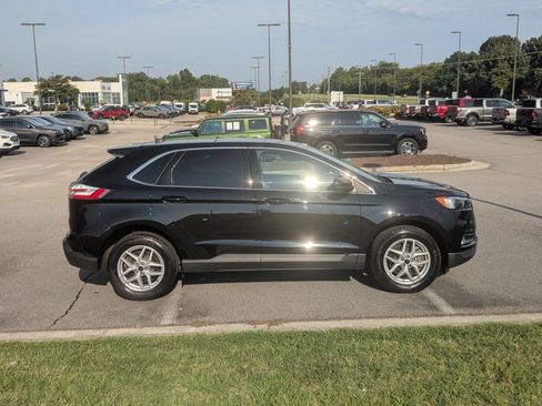 Used 2023 Ford Edge SEL w/ Convenience Package AWD/4WD image 2