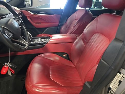 Used 2022 Maserati Levante Modena AWD/4WD image 17
