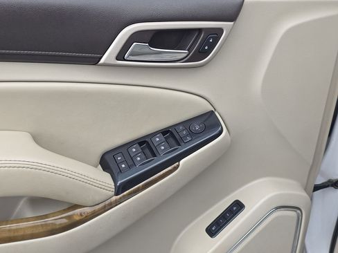 Used 2017 GMC Yukon Denali w/ Open Road Package image 34