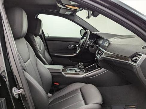 Used 2020 BMW 330i Sedan w/ Convenience Package image 21