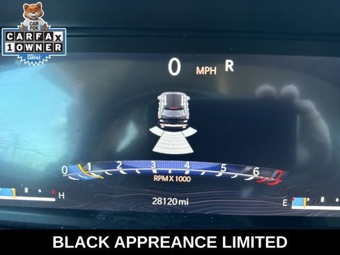 Used 2023 Jeep Grand Cherokee Limited w/ Black Appearance Package image 8