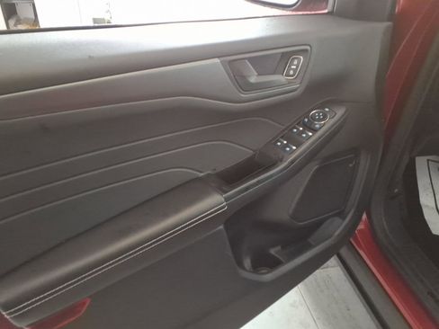 Used 2025 Ford Escape Active image 12