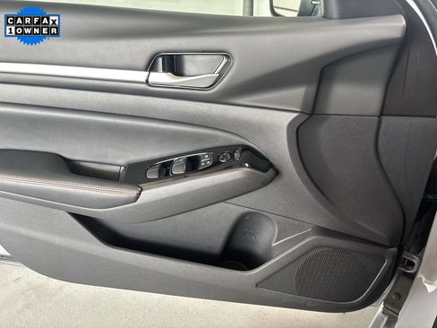 Used 2024 Nissan Altima 2.5 SR image 12