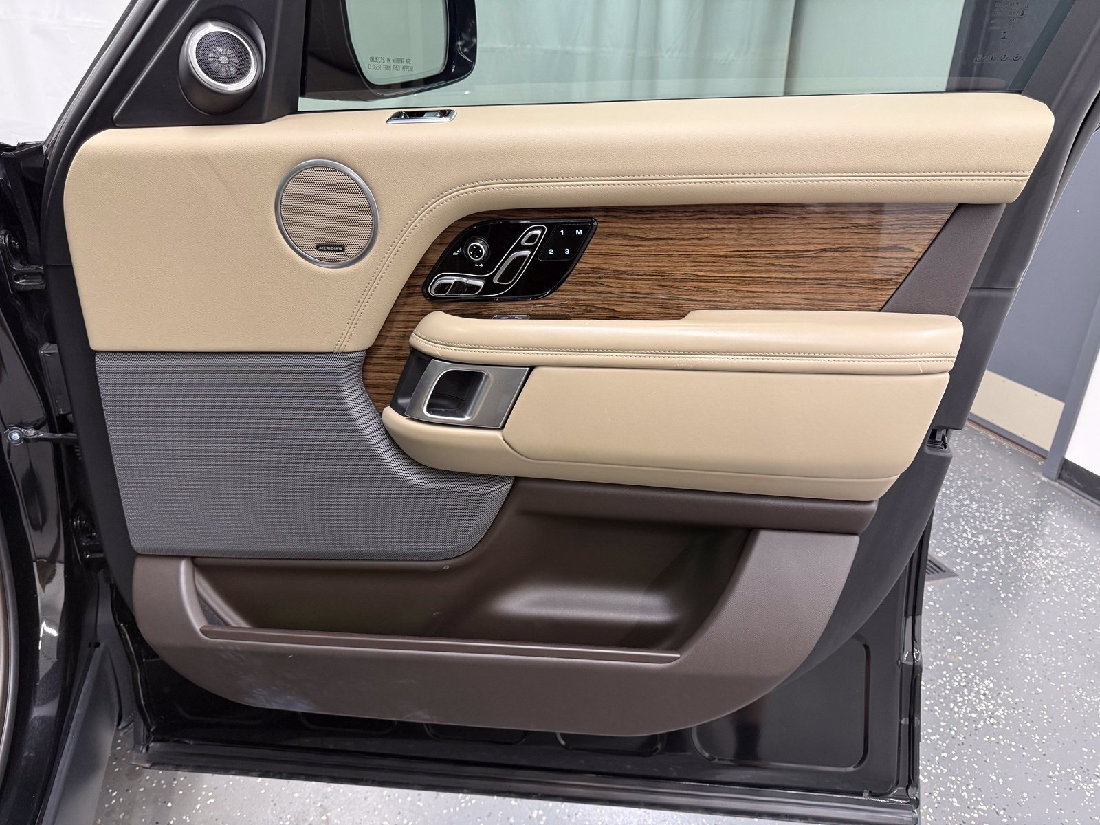 Used 2020 Land Rover Range Rover HSE AWD/4WD image 7
