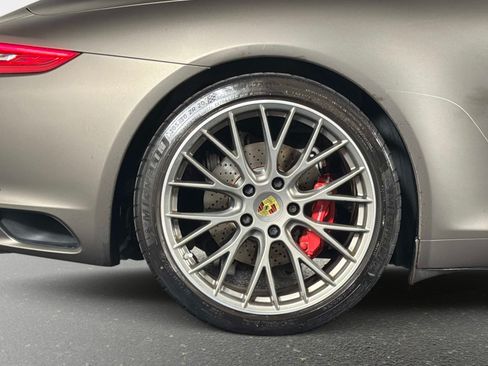 Used 2017 Porsche 911 Carrera S RWD image 5