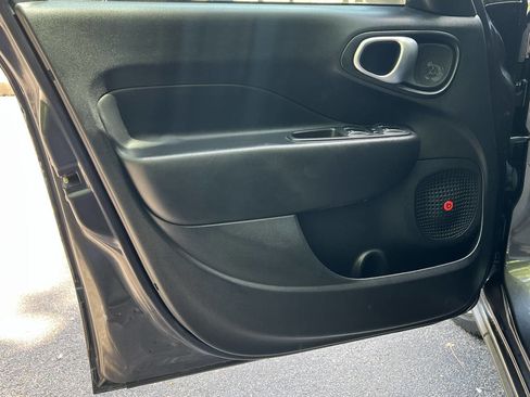 Used 2018 FIAT 500L Trekking FWD image 14