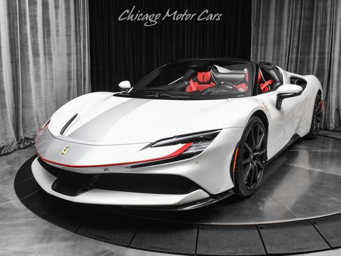 Used 2022 Ferrari SF90 Spider AWD/4WD image 2
