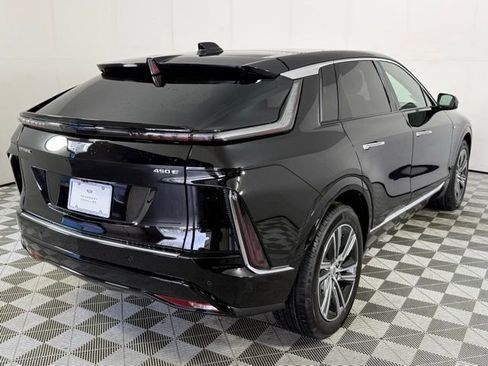 New 2026 Cadillac Lyriq Luxury RWD image 7