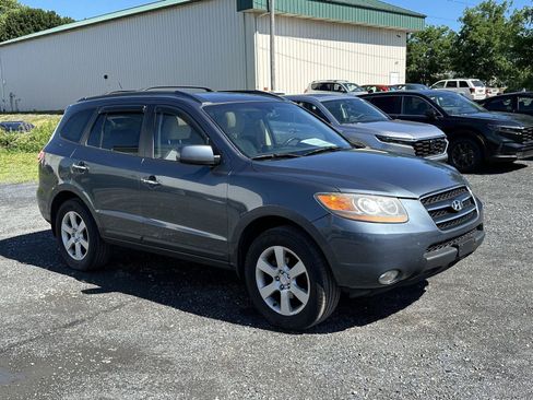 Used 2009 Hyundai Santa Fe Limited AWD/4WD image 2