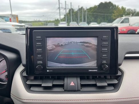 Used 2020 Toyota RAV4 XLE FWD image 23