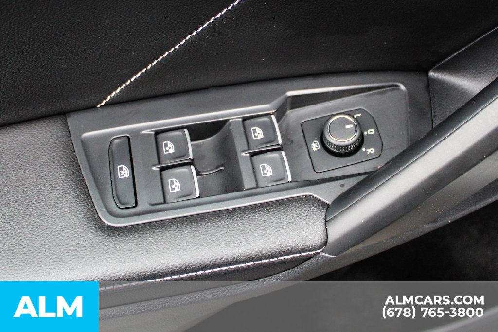 Used 2023 Volkswagen Tiguan SE R-Line AWD/4WD image 35