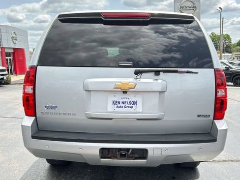 Used 2012 Chevrolet Suburban LT w/ Luxury Package AWD/4WD image 8