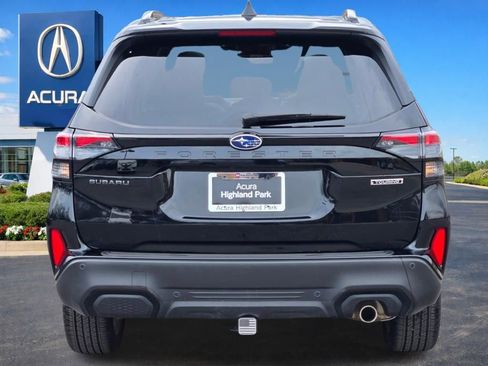 Used 2025 Subaru Forester Touring AWD/4WD image 17