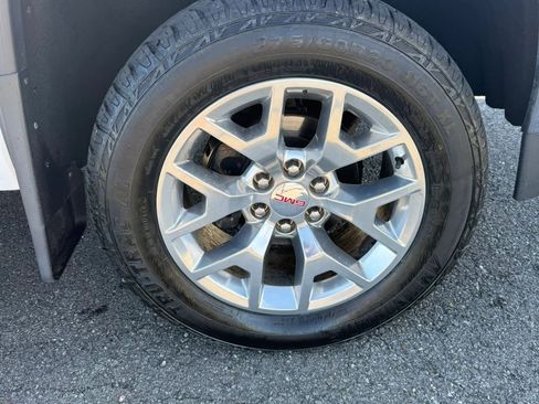 Used 2018 GMC Sierra 1500 SLT w/ SLT Premium Package AWD/4WD image 14