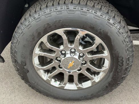 New 2026 Chevrolet Silverado 2500 LTZ w/ LTZ Plus Package AWD/4WD image 7